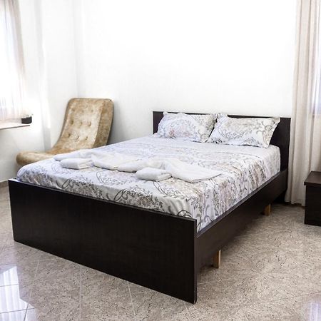 City Center Two Private Bedrooms Near Scanderbeg Square On Shared Apartment Tirana Exteriér fotografie