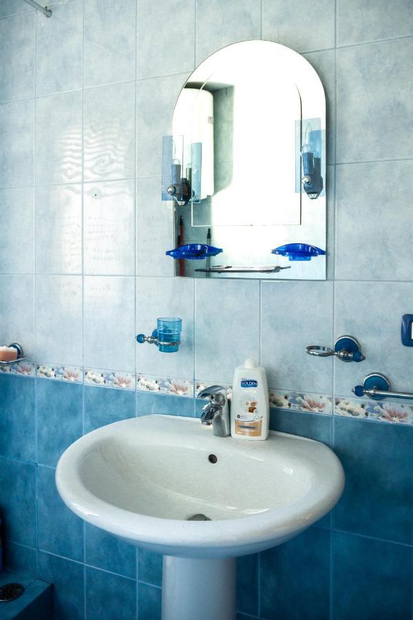 City Center Two Private Bedrooms Near Scanderbeg Square On Shared Apartment Tirana Exteriér fotografie