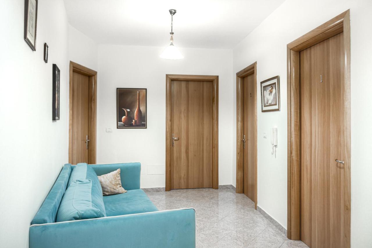 City Center Two Private Bedrooms Near Scanderbeg Square On Shared Apartment Tirana Exteriér fotografie
