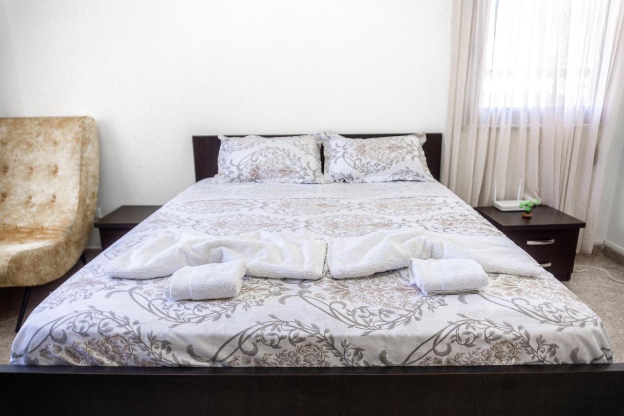 City Center Two Private Bedrooms Near Scanderbeg Square On Shared Apartment Tirana Exteriér fotografie