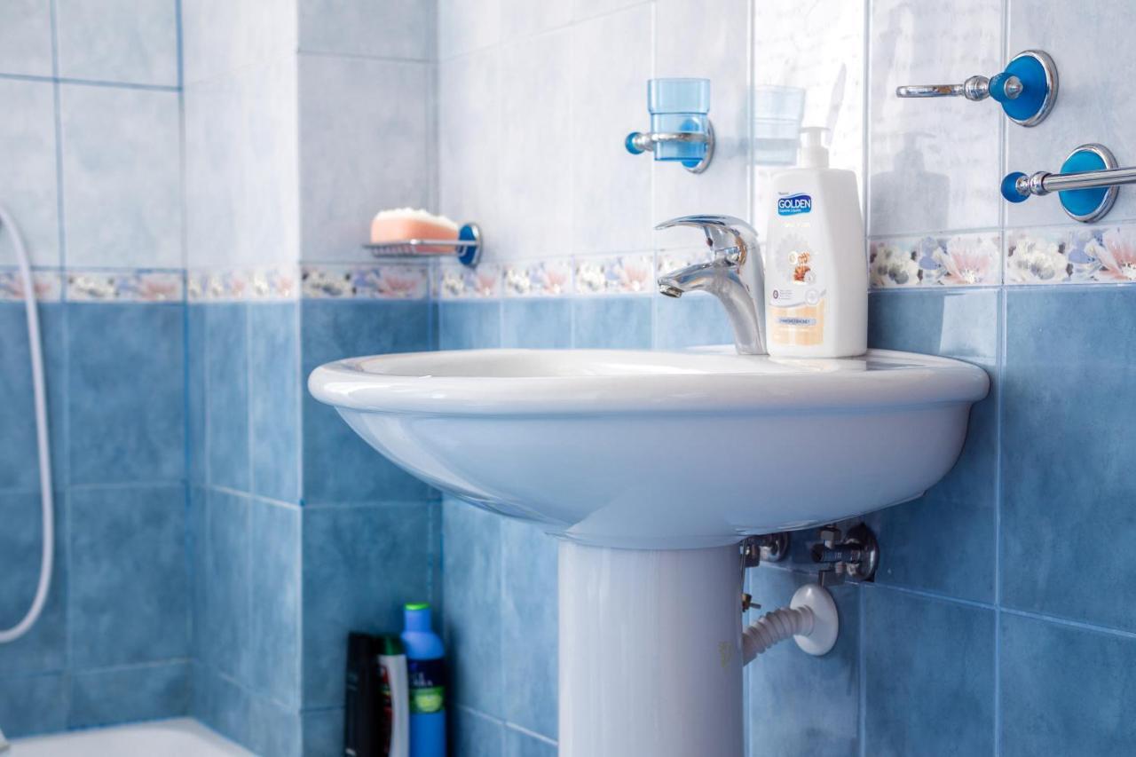 City Center Two Private Bedrooms Near Scanderbeg Square On Shared Apartment Tirana Exteriér fotografie