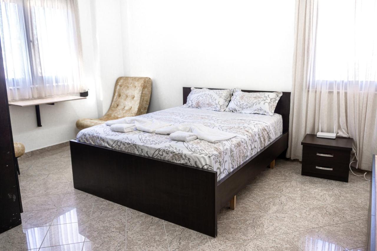 City Center Two Private Bedrooms Near Scanderbeg Square On Shared Apartment Tirana Exteriér fotografie